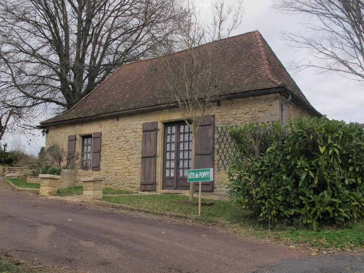 Gîte de Poppy Tursac Extérieur photo